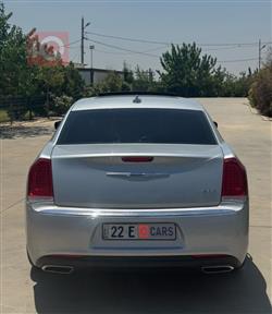 كرايسلر 300